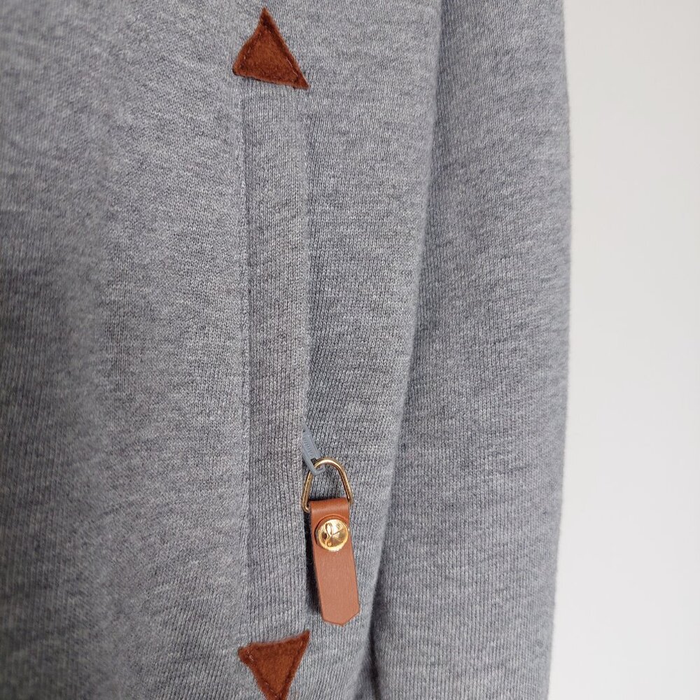Spiced Equestrian Cuddle Hoodie in Pepper, Size Small - Picture 3 of 11